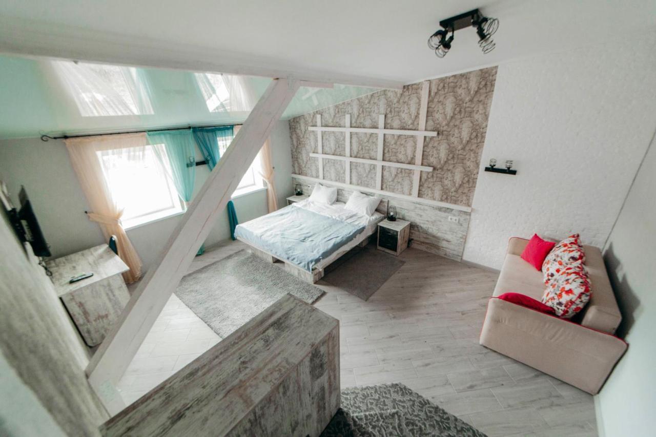 Hotel Butterfly Sadove Dış mekan fotoğraf