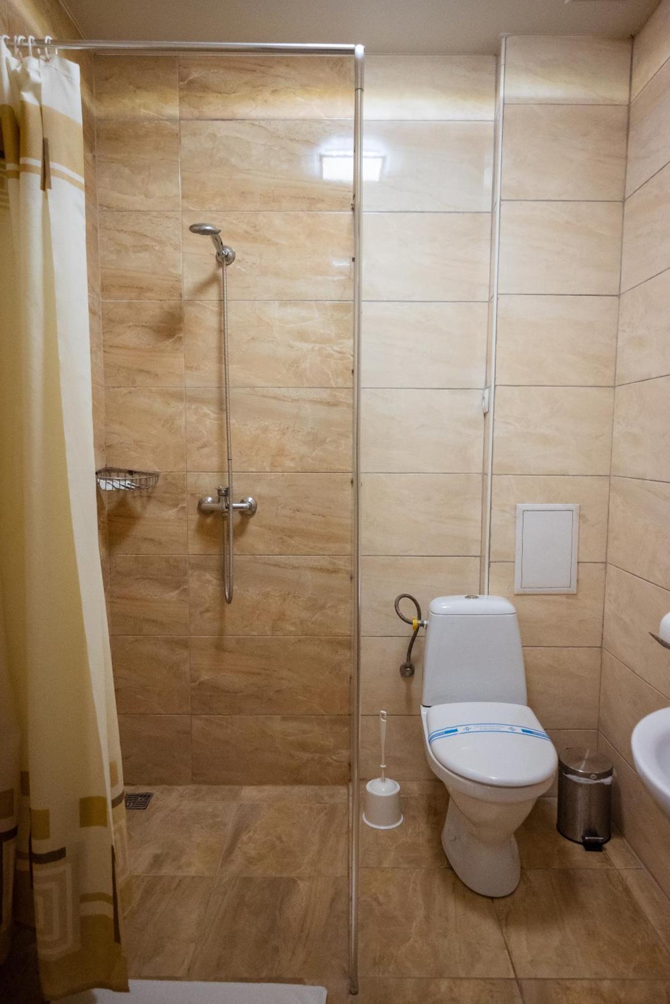 Hotel Butterfly Sadove Dış mekan fotoğraf