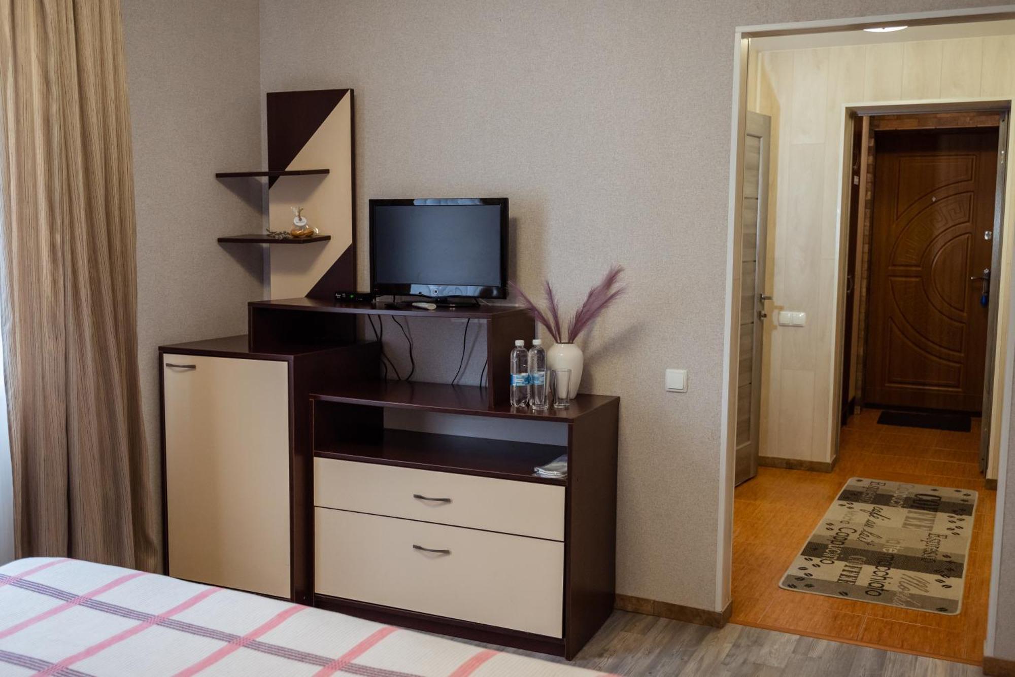 Hotel Butterfly Sadove Dış mekan fotoğraf